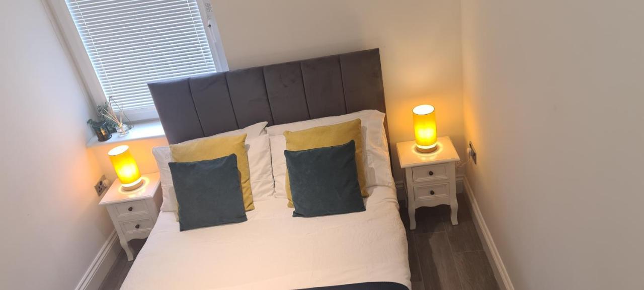 Luxury Hollywood Getaway In The Heart Of The City Brighton Exteriör bild