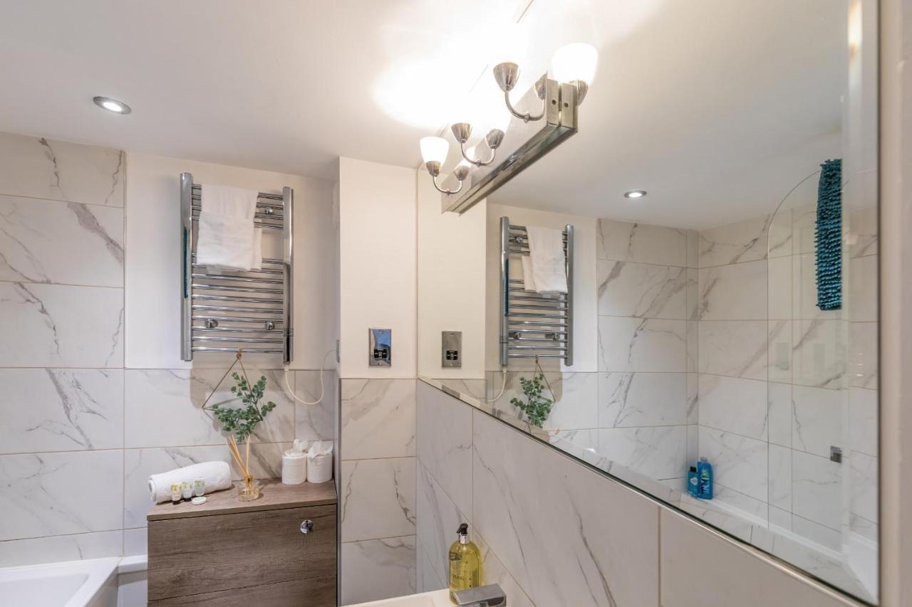 Luxury Hollywood Getaway In The Heart Of The City Brighton Exteriör bild